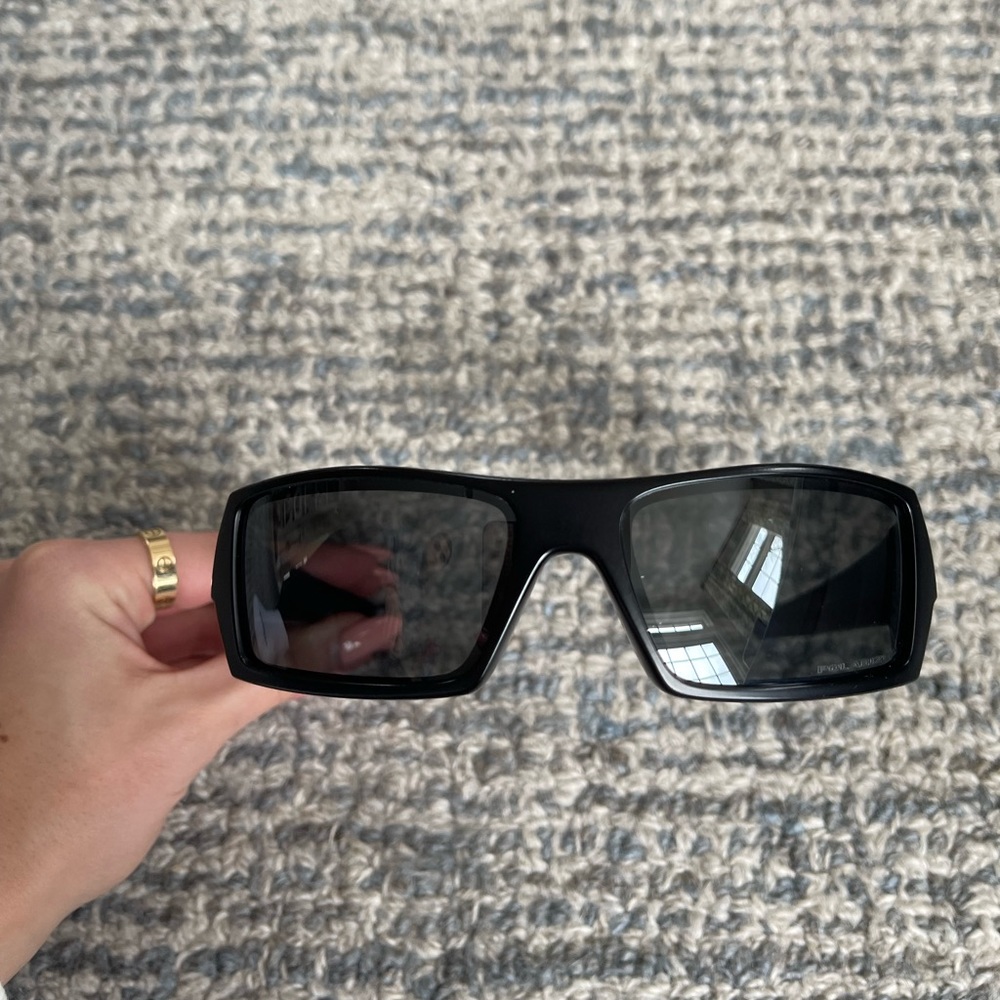 Authentic Oakley Men’s Gascan Sunglasses